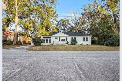 818 Madison Avenue W, Charleston, SC 29412 - Photo 1