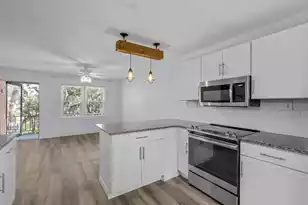 404 Saint Charles Ct Ct, Charleston, SC 29407 - Photo 9