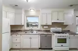 4 Newark Ave, Goose Creek, SC 29445 - Photo 3