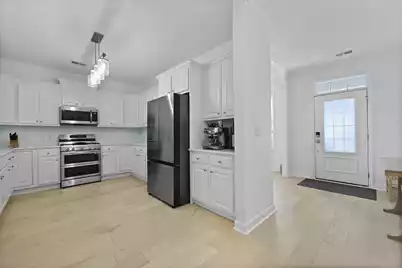 132 Fresh Meadow Lane, Mount Pleasant, SC 29466 - Photo 9