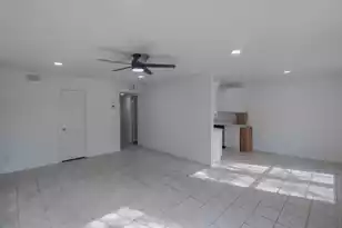 910 Sea Gull Dr, Mount Pleasant, SC 29464 - Photo 3