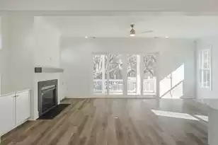 1360 Lucinda St, Mount Pleasant, SC 29466 - Photo 17