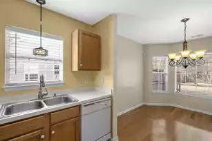 219 Burton Ave, Summerville, SC 29485 - Photo 7