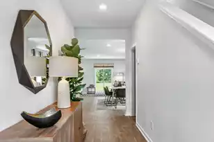 1013 Laurel Oaks Dr, Summerville, SC 29483 - Photo 9