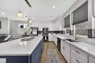 1723 Avalon Circle W, Charleston, SC 29407 - Photo 11