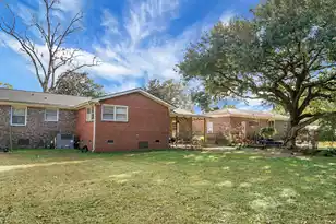 1256 Hillside Dr, Hanahan, SC 29410 - Photo 47