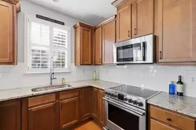 3011 Treadwell Street, Mount Pleasant, SC 29466 - Photo 9