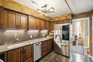 55 Ashley Ave, Charleston, SC 29401 - Photo 17