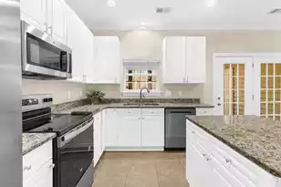 1683 Camfield Ln, Mount Pleasant, SC 29466 - Photo 11