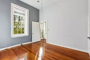 124 Church St, Charleston, SC 29401 - Photo 9