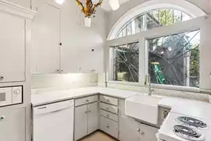 124 Church St, Charleston, SC 29401 - Photo 25