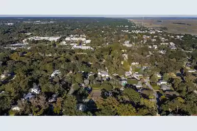 894 Randall Drive, Mount Pleasant, SC 29464 - Photo 9