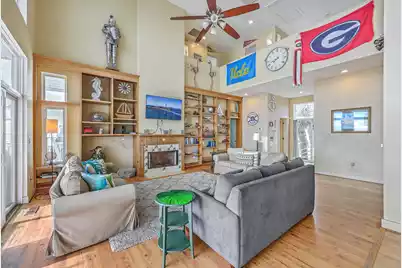 1621 Ashley Avenue E, Folly Beach, SC 29439 - Photo 17