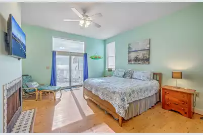 1621 Ashley Avenue E, Folly Beach, SC 29439 - Photo 21