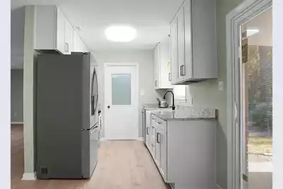 308 Tulip Street, Summerville, SC 29483 - Photo 9