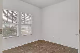 411 Fox Sparrow Ct, Summerville, SC 29486 - Photo 7