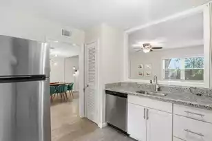 629 Baytree Ct, Mount Pleasant, SC 29464 - Photo 9