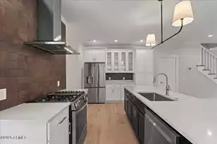 2202 National St, Beaufort, SC 29902 - Photo 7