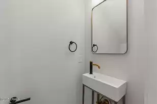 2206 National St, Beaufort, SC 29902 - Photo 9