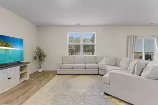 109 Sweet Cherry Ln, Summerville, SC 29486 - Photo 5