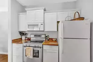 1300 Park W Blvd, Mount Pleasant, SC 29466 - Photo 9