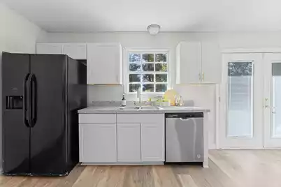 608 3rd North Street E, Summerville, SC 29485 - Photo 9