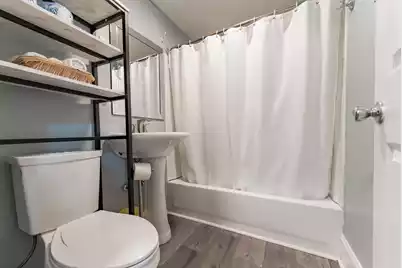 504 Ashley Avenue W, Folly Beach, SC 29439 - Photo 17