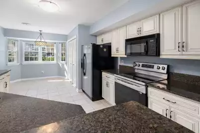 2079 Emerald Terrace, Mount Pleasant, SC 29464 - Photo 11