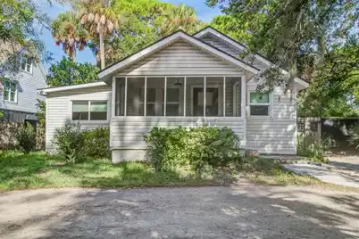 112 West Huron Avenue W, Folly Beach, SC 29439 - Photo 3