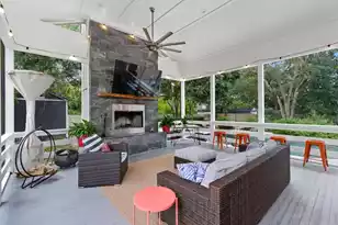 1031 Lakeview Dr, Mount Pleasant, SC 29464 - Photo 25