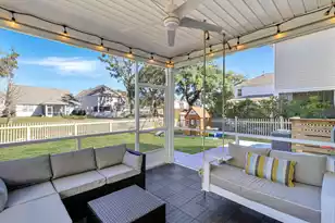 1048 Sago Palm Ct, Mount Pleasant, SC 29429 - Photo 7