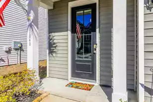 1048 Sago Palm Ct, Mount Pleasant, SC 29429 - Photo 3