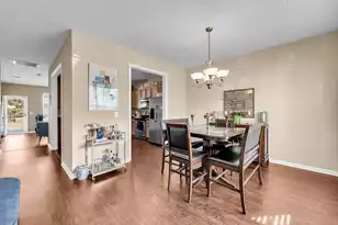 704 Hemingway Cir, Summerville, SC 29483 - Photo 5