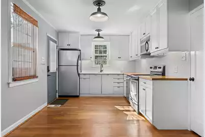 1315 Montague Avenue E, North Charleston, SC 29405 - Photo 9