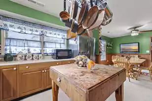 1333 Julian Clark Rd, Charleston, SC 29412 - Photo 9