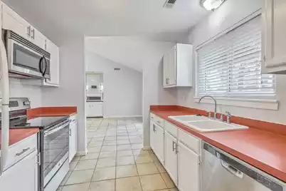 1126 Snap Dragon Court, Mount Pleasant, SC 29464 - Photo 15