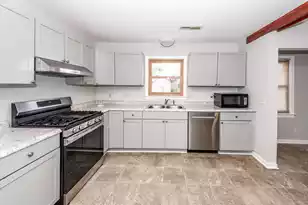 1240 Oakcrest Dr, Charleston, SC 29412 - Photo 11