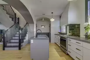 265 Coming St, Charleston, SC 29403 - Photo 9