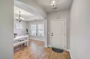1031 Banker Ct, Mount Pleasant, SC 29429 - Photo 7