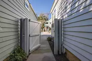 381 Sumter St, Charleston, SC 29403 - Photo 29