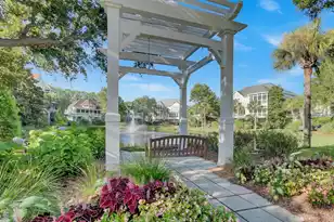 1512 Trumpet Vine Ct, Mount Pleasant, SC 29464 - Photo 3