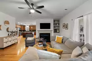 204 Ferry Point Dr, Charleston, SC 29492 - Photo 9