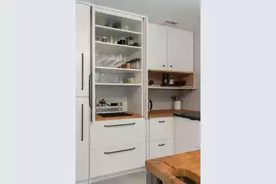 1515 Lakeshore Drive N, Mount Pleasant, SC 29466 - Photo 19