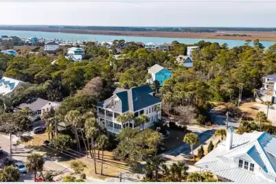 802 Ashley Avenue W, Folly Beach, SC 29439 - Photo 3