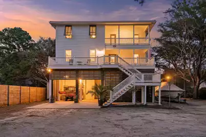 1527 Macoma Drive, Mount Pleasant, SC 29466 - Photo 3