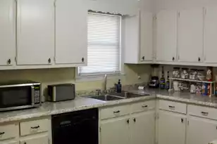 1353 Marshall St, Orangeburg, SC 29118 - Photo 9