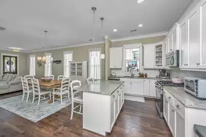 2810 Rivertowne Parkway, Mount Pleasant, SC 29466 - Photo 9