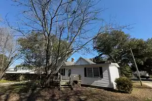 227 Church Street N, Manning, SC 29102 - Photo 5