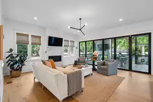 208 McCormick St, Mount Pleasant, SC 29464 - Photo 15