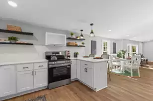 334 Glen St, Summerville, SC 29483 - Photo 11